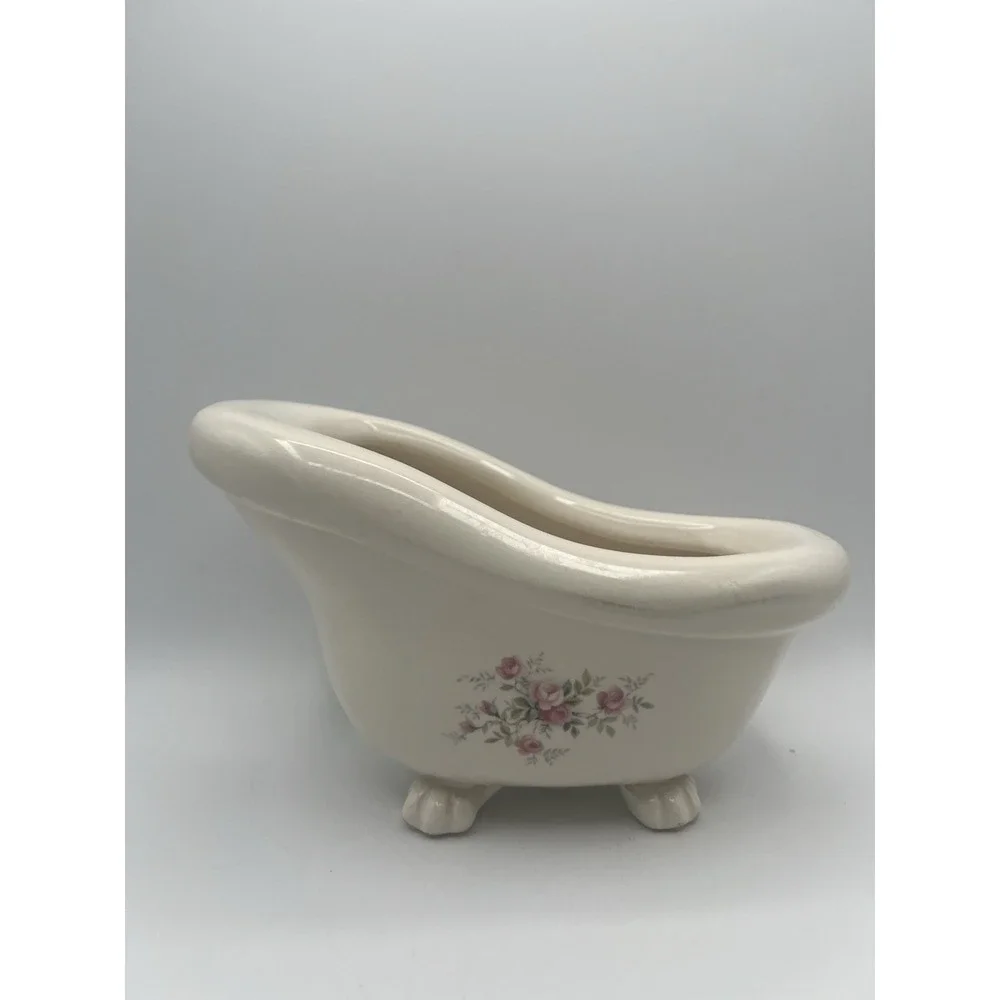 Porcelain Claw‎ Foot Tub Roses Soap 8